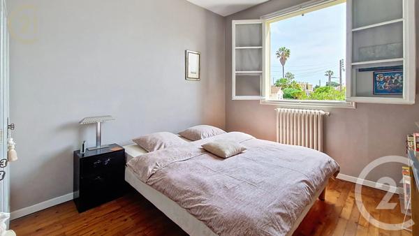 Maison à vendre  7 pièces - 180 m 2   CAGNES SUR MER  - 06