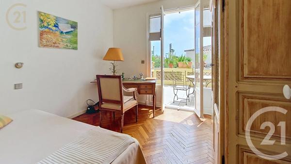 Maison à vendre  7 pièces - 180 m 2   CAGNES SUR MER  - 06