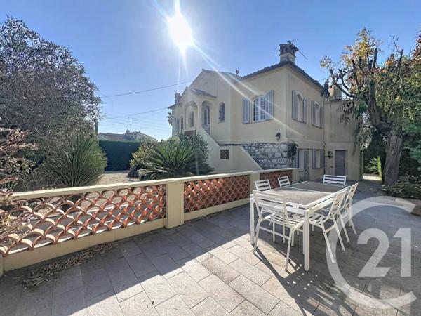 Maison à vendre  7 pièces - 180 m 2   CAGNES SUR MER  - 06