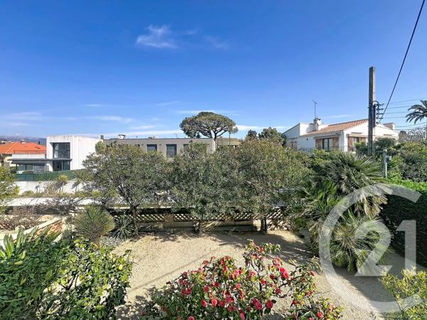Maison à vendre  7 pièces - 180 m 2   CAGNES SUR MER  - 06