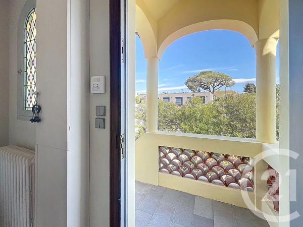 Maison à vendre  7 pièces - 180 m 2   CAGNES SUR MER  - 06