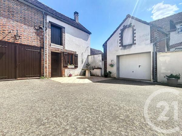 Maison à vendre  4 pièces - 153,98 m2 LES BORDES - 89