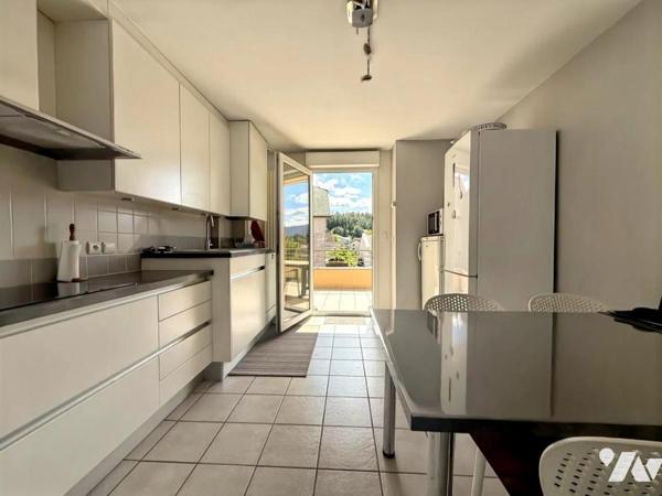 VEYZIAT – RARE SUR LE SECTEUR – T4 Bis en dernier étage avec terrasse.