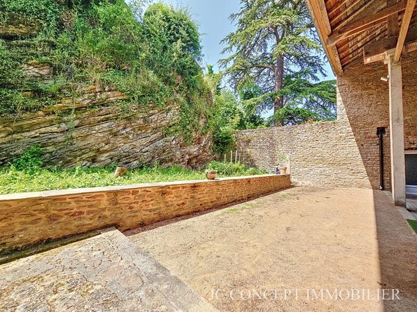 Maison 240 m² avec dépendances