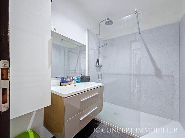 Maison 240 m² avec dépendances