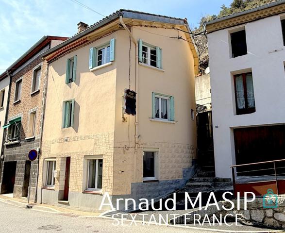 MAISON D'ANGLE, 97M² HAB, JARDIN SURELEVE NON ATTENANT, JOLIE VUE, PROCHE COMMODITES