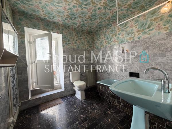 MAISON D'ANGLE, 97M² HAB, JARDIN SURELEVE NON ATTENANT, JOLIE VUE, PROCHE COMMODITES
