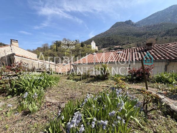 MAISON D'ANGLE, 97M² HAB, JARDIN SURELEVE NON ATTENANT, JOLIE VUE, PROCHE COMMODITES