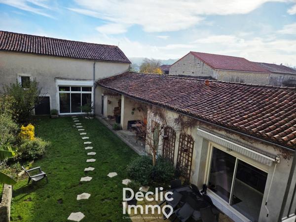 Vente maison de ville Mansle, 168m² 8 pièces 268 000€ avec terrasse