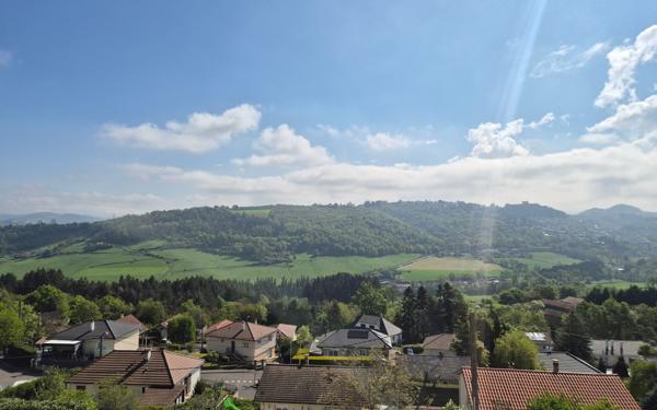 Appartement à vendre    4 pièces • 85,73 m2 Saint-Genest-Lerpt