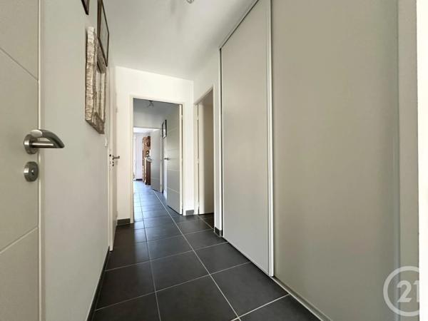 Appartement F3 à vendre  3 pièces - 85 m 2   ST CYR SUR MER  - 83