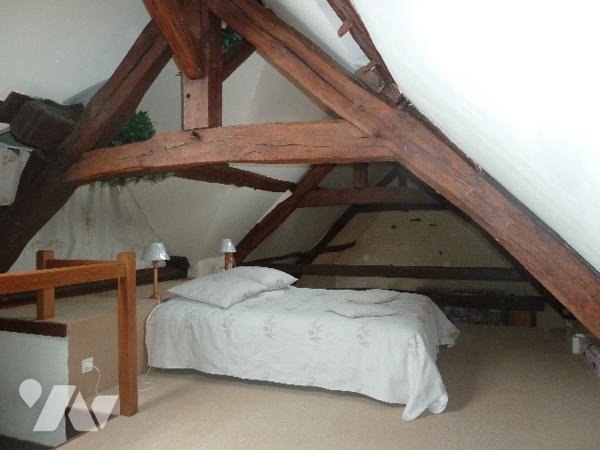 Maison charme 8 pp, 220m2,  village avec commerces et écoles,