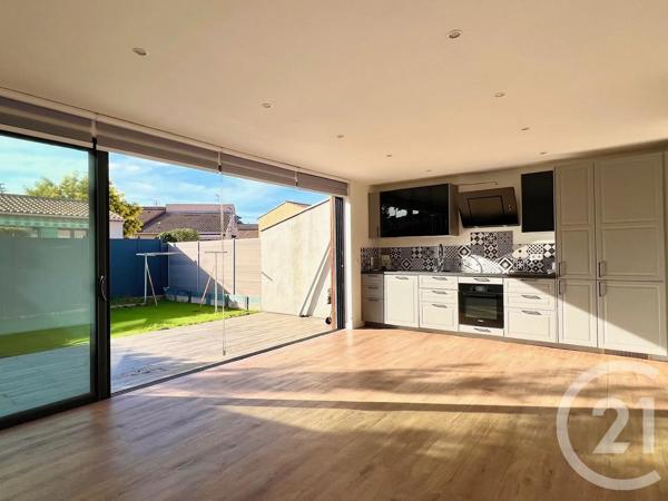 Maison à vendre  3 pièces - 73,45 m 2   BORMES LES MIMOSAS  - 83