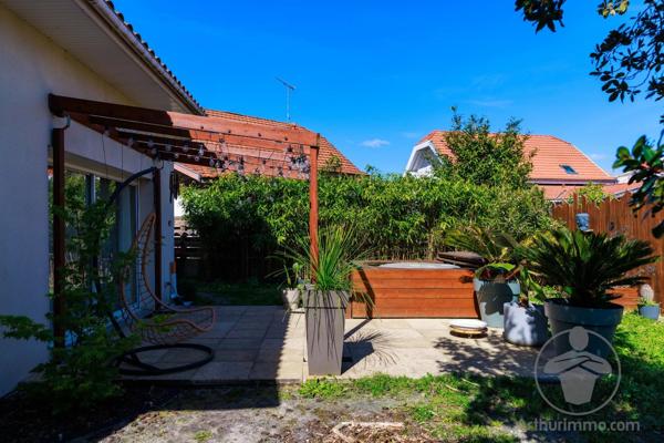 Vente                                                      Maison
                        
                     4 pièces                      87 m2                     à Biscarrosse