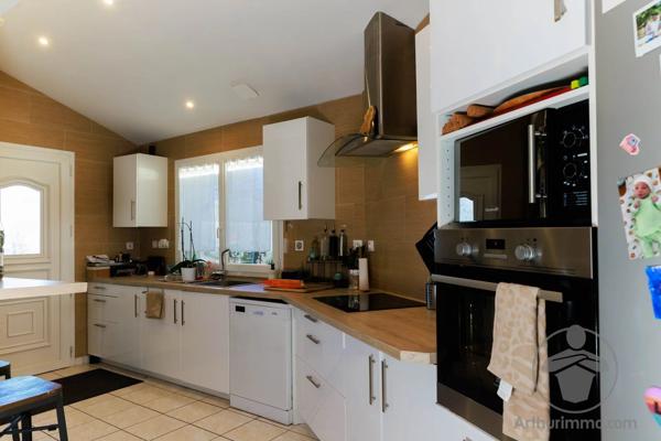 Vente                                                      Maison
                        
                     4 pièces                      87 m2                     à Biscarrosse