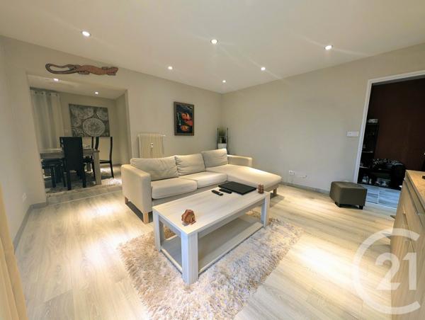 Appartement F3 à vendre  4 pièces - 73,70 m2 FAGNIERES - 51