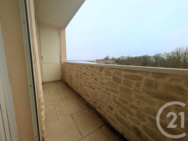 Appartement F3 à vendre  4 pièces - 73,70 m2 FAGNIERES - 51