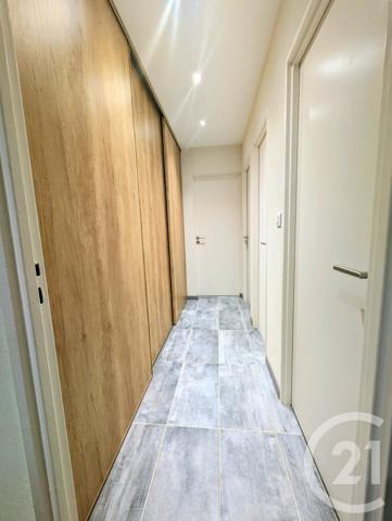 Appartement F3 à vendre  4 pièces - 73,70 m2 FAGNIERES - 51