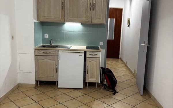 Appartement à vendre    1 pièce • 20,81 m2 Marseille 12