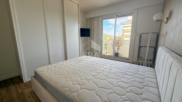 Appartement avec balcons et parking ? Avenue du Président Kennedy ? 63.90 m2