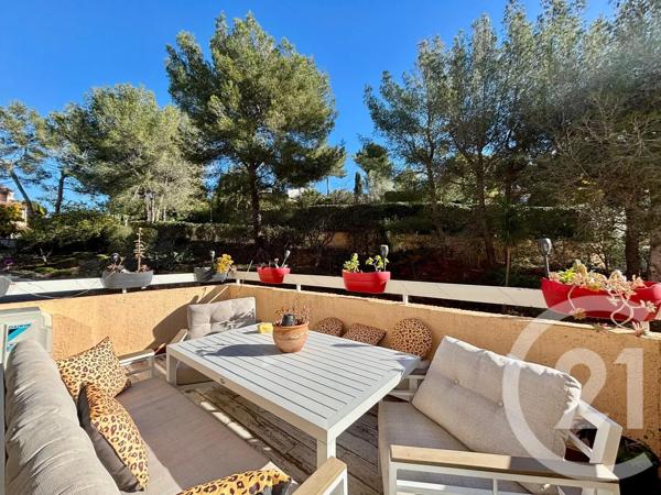 Appartement T3 à vendre  3 pièces - 64,20 m 2   BANDOL  - 83