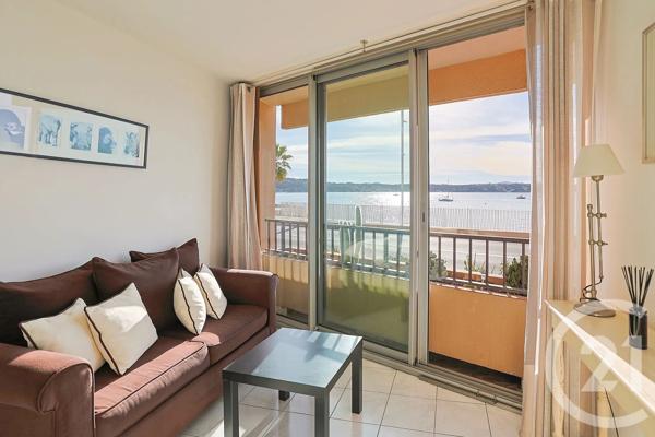 Appartement T3 à vendre  3 pièces - 64,20 m 2   BANDOL  - 83