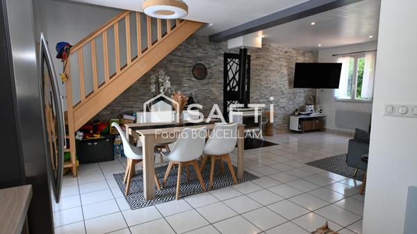 Maison édifiée en 2013 dans une impasse au calme