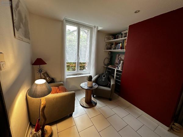 Maison restaurée à vendre à Saint-Julien-du-Sault dans l'Yonne (89330), ref : 2400055