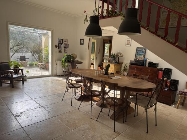 Villeneuve-lès-Avignon (30400) Maison de charme avec grand terrain