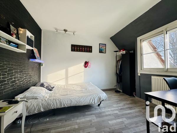 Maison 7 pièces de 135 m² à Saint-Fargeau-Ponthierry (77310)