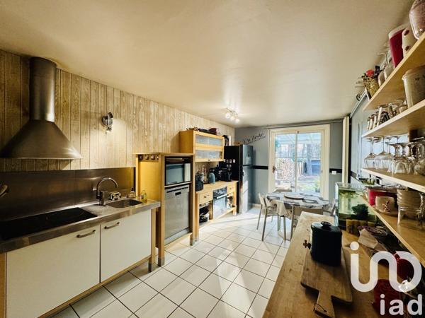 Maison 7 pièces de 135 m² à Saint-Fargeau-Ponthierry (77310)