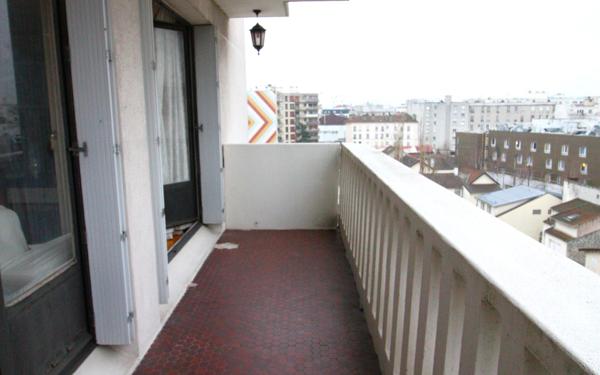 Appartement à vendre    3 pièces • 73,58 m2 Le Bourget