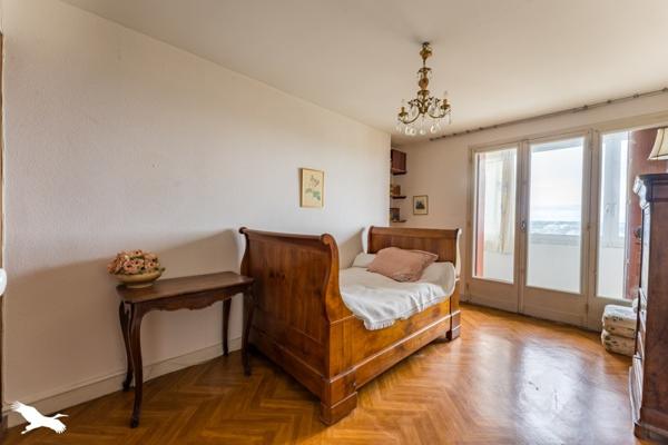 Appartement à vendre 165 000 € Bordeaux 2 p 54 m² DPE E