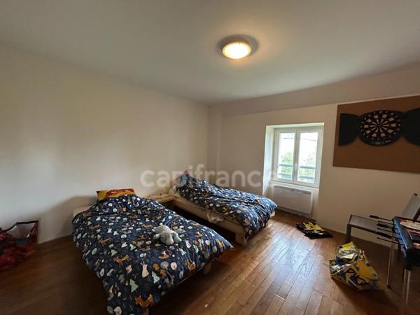 Maison à vendre 15 pièces THIVIERS (24)🔑 Lot de 4 logements avec revenus locatifs – Fort potentiel à Thiviers !