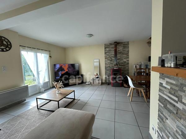 Maison à vendre 15 pièces THIVIERS (24)🔑 Lot de 4 logements avec revenus locatifs – Fort potentiel à Thiviers !