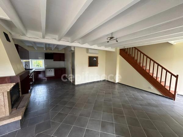 Maison à vendre 15 pièces THIVIERS (24)🔑 Lot de 4 logements avec revenus locatifs – Fort potentiel à Thiviers !