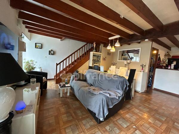 Maison à vendre 15 pièces THIVIERS (24)🔑 Lot de 4 logements avec revenus locatifs – Fort potentiel à Thiviers !