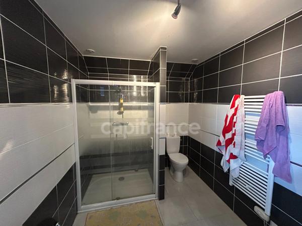 Maison à vendre 15 pièces THIVIERS (24)🔑 Lot de 4 logements avec revenus locatifs – Fort potentiel à Thiviers !