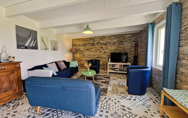 Maison à vendre    8 pièces • 181 m2 Plouhinec