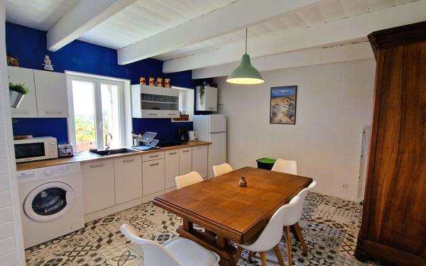 Maison à vendre    8 pièces • 181 m2 Plouhinec