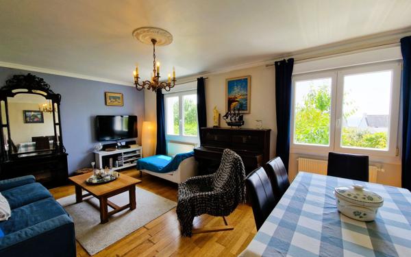 Maison à vendre    8 pièces • 181 m2 Plouhinec