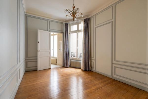 Appartement Paris 17 e - ÉTOILE