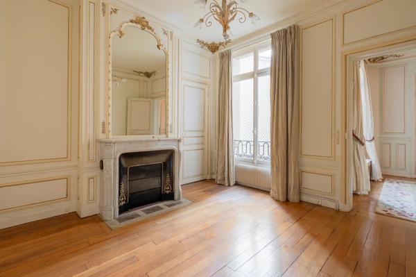 Appartement Paris 17 e - ÉTOILE