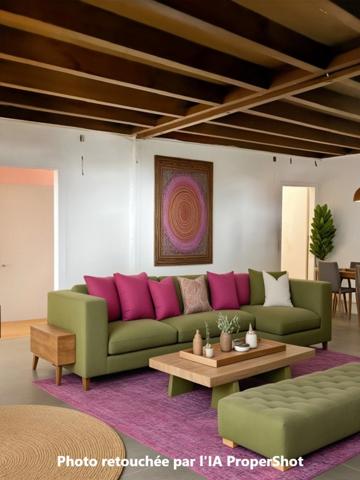 Maison bourbon bois à rénover de 97 m² avec mezzanine sur terrain de 343m2 – Enorme potentiel – Idéale famille nombreuse dans quartier paisible LA POSSESSION