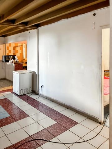 Maison bourbon bois à rénover de 97 m² avec mezzanine sur terrain de 343m2 – Enorme potentiel – Idéale famille nombreuse dans quartier paisible LA POSSESSION