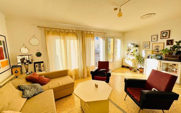 Appartement à vendre    3 pièces • 65 m2 Montpellier