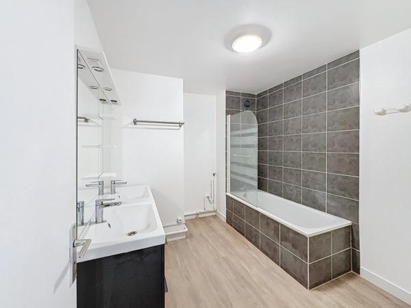 Appartement T3 de 64 m² entièrement rénové