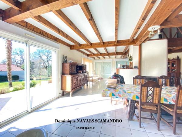 Maison à vendre 5 pièces dont 3 chambres - grand garage de 300 m² sur terrain 3845 m²
