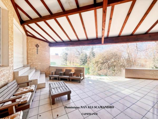 Maison à vendre 5 pièces dont 3 chambres - grand garage de 300 m² sur terrain 3845 m²