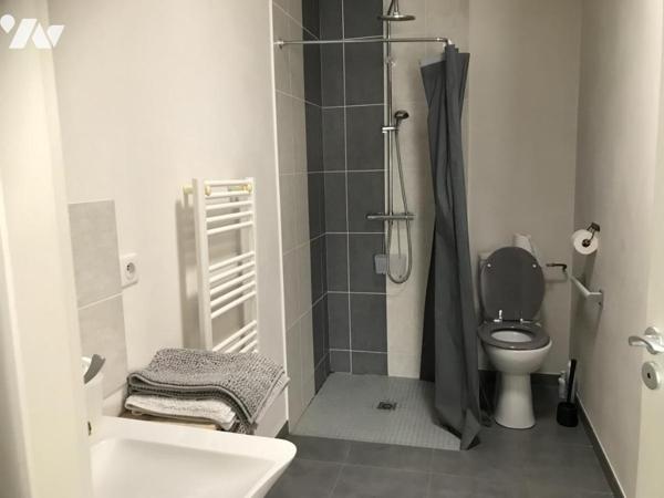 NOIRMOUTIER, CENTRE VILLE, EN IMPASSE, TROIS CHAMBRES